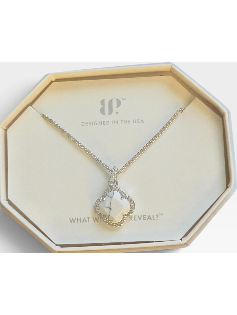 Bomb Party Necklace "Salty Air Siren" Howlite on Rhodium Clover NK81292
